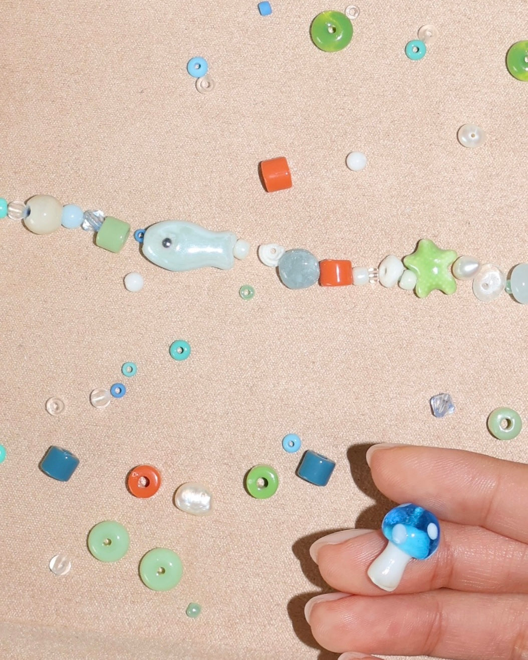 [CUSTOMISABLE] BRACELET KIT IN CORAL TONES