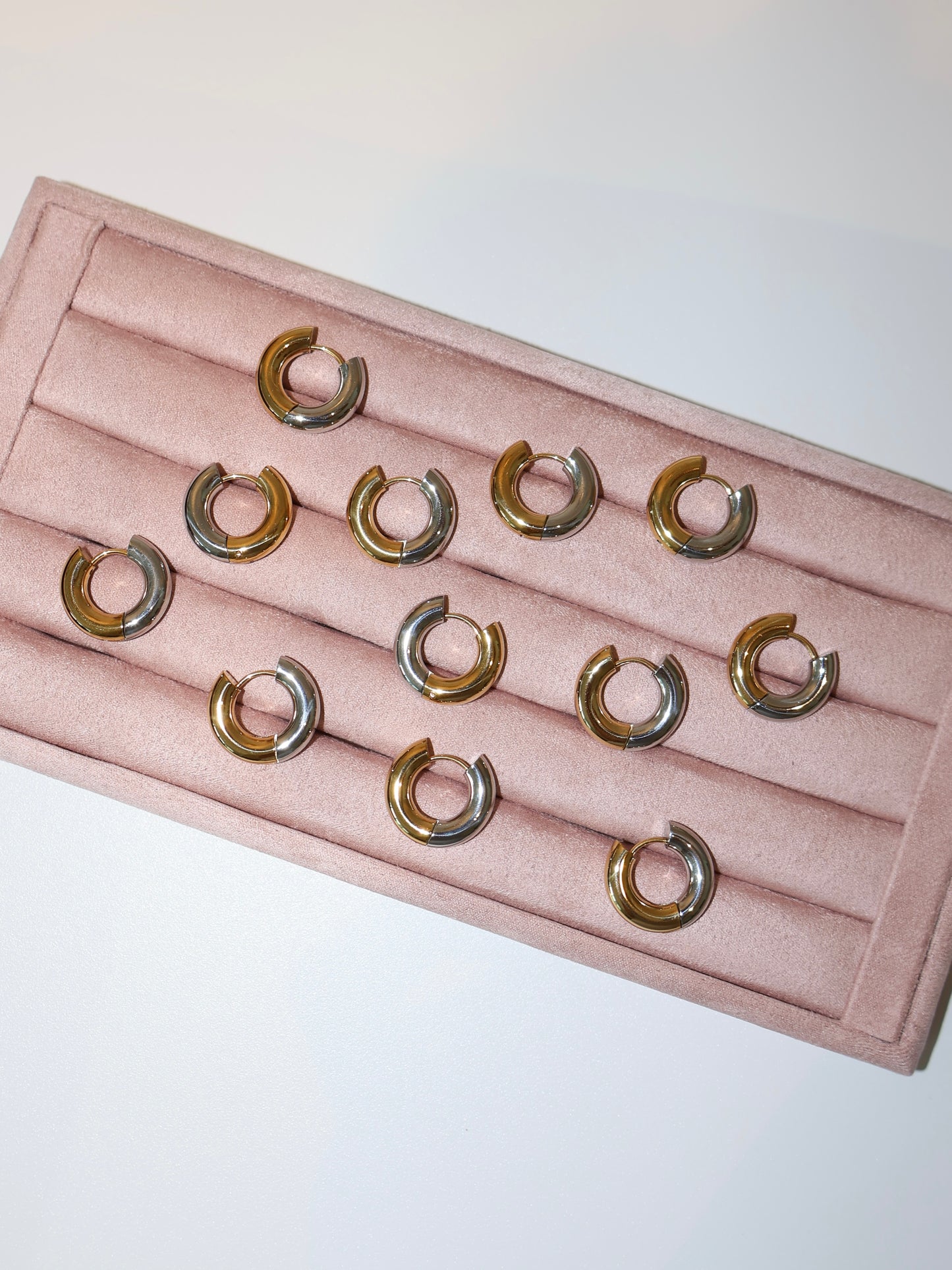 [Stainless Steel] CHELSEA TWO TONE HOOPS
