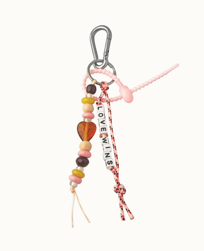 [CUSTOMISABLE] LOVE WINS KEY CHAIN